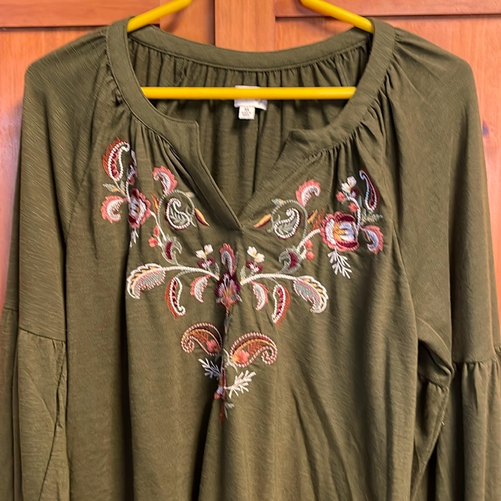 Green, medium, Wonderly shirt
